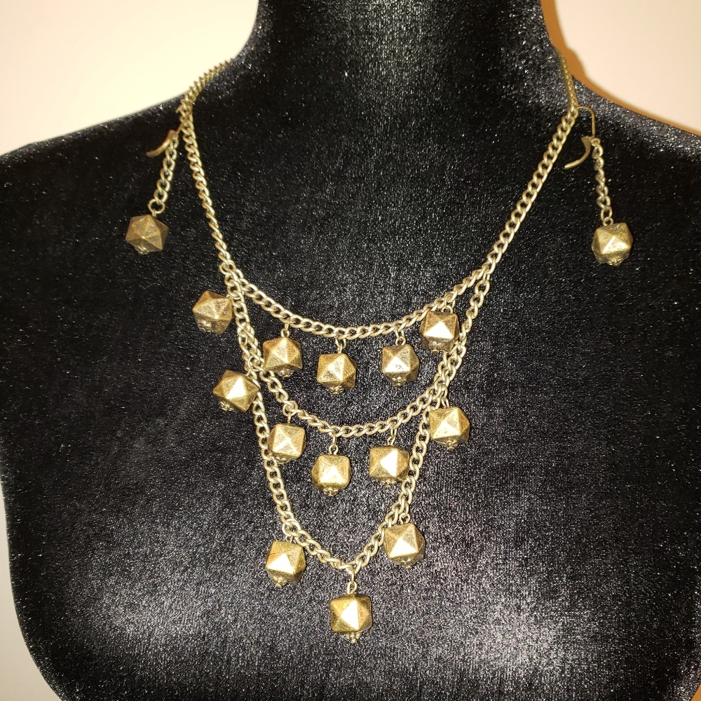 Necklace and earrings